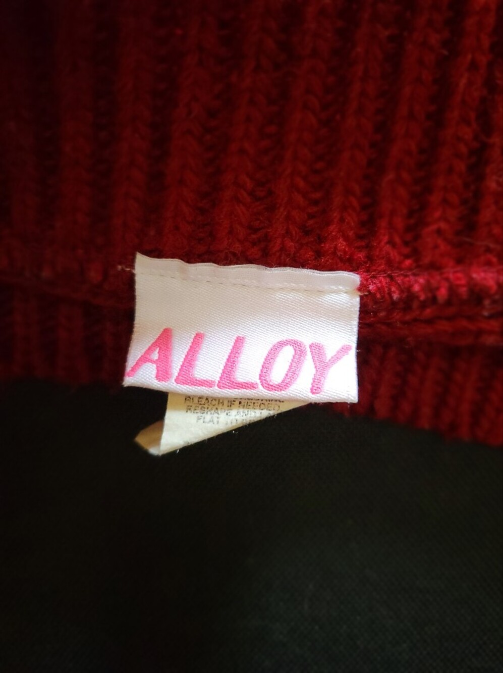 ALLOY Off-the-Shoulder/Boatneck Cable Knit Sweater in Red - Picture 10 of 11